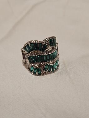 Silver Ring with Emerald Green Baguette Stones - Elegant Women's Jewelry
